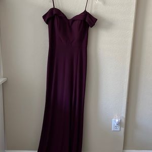 EUC Sweetheart neck off shoulder gown, size 5/6
